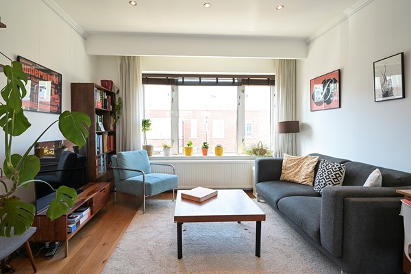 Medium property photo - Van Weede Van Dijkveldstraat 13B, 2582 KP Den Haag